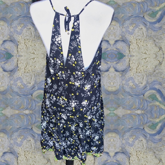 Vera Wang Princess Dress - Picture 5 of 9